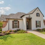 From Dirt to Design: How to Plan Landscaping for Your New Construction Home